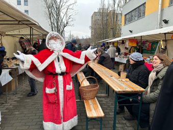 🎄 Kiezmarkt des Gebietsdialogs Gewerbegebiet Storkower Straße bei INTEGRAL 
